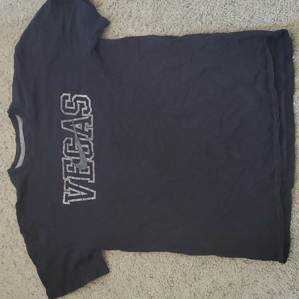 Nike Mens Vegas T-Shirt